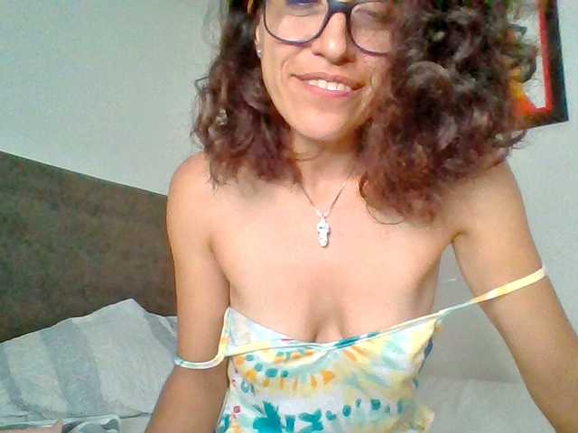 TaniaMarqueza's BongaCams show and profile