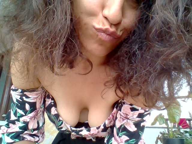 TaniaMarqueza's BongaCams show and profile