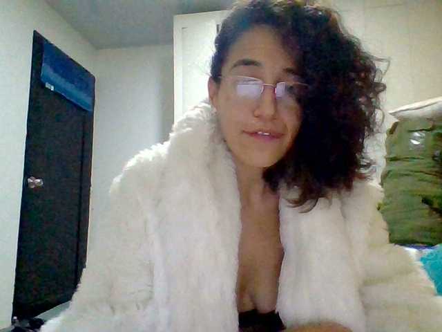 TaniaMarqueza's BongaCams show and profile