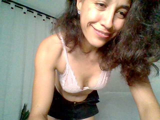 TaniaMarqueza's BongaCams show and profile