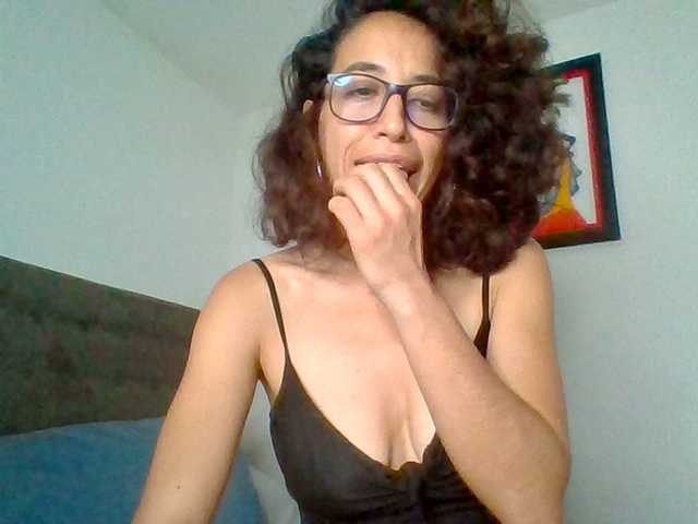 TaniaMarqueza's BongaCams show and profile