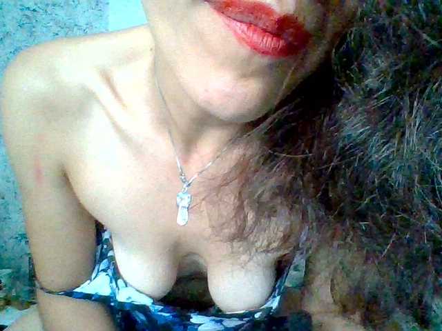 TaniaMarqueza's BongaCams show and profile