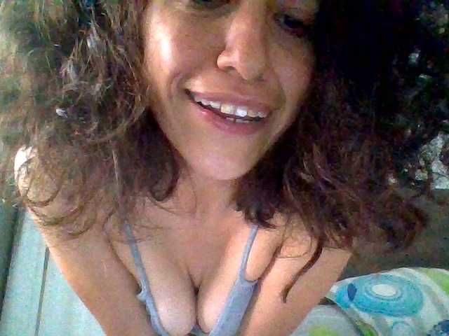 TaniaMarqueza's BongaCams show and profile