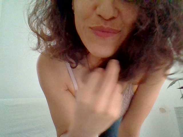 TaniaMarqueza's BongaCams show and profile