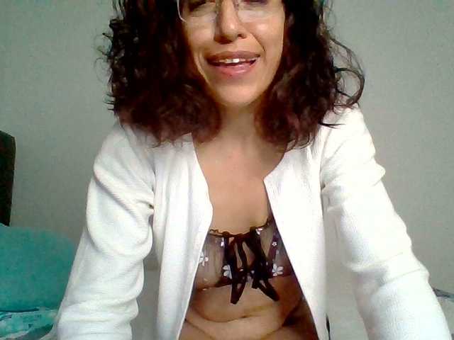 TaniaMarqueza's BongaCams show and profile