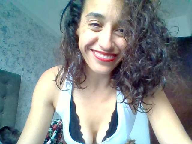 TaniaMarqueza's BongaCams show and profile