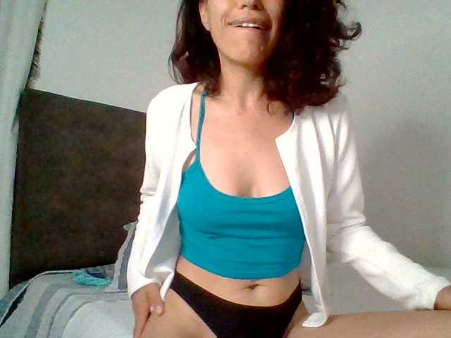 TaniaMarqueza's BongaCams show and profile