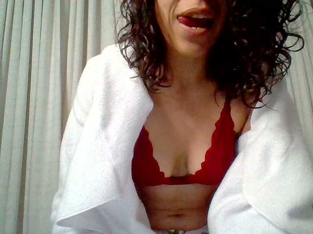 TaniaMarqueza's BongaCams show and profile