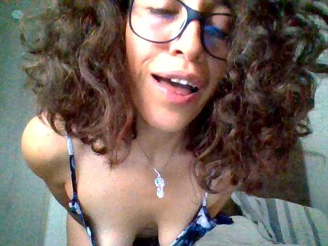 TaniaMarqueza's BongaCams show and profile