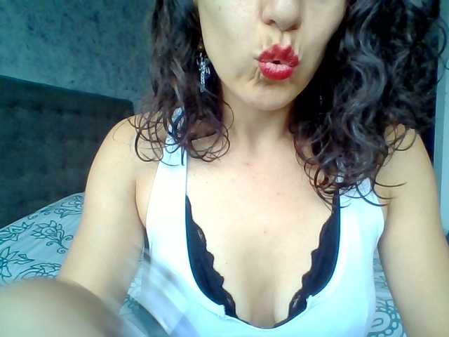 TaniaMarqueza's BongaCams show and profile