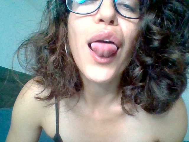 TaniaMarqueza's BongaCams show and profile