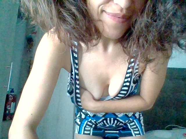 TaniaMarqueza's BongaCams show and profile