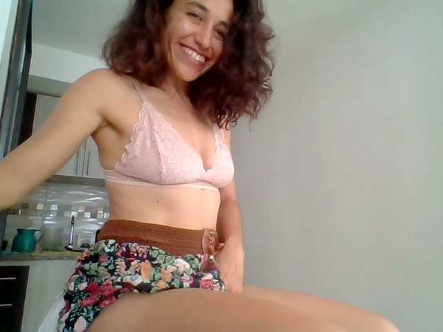 TaniaMarqueza's BongaCams show and profile