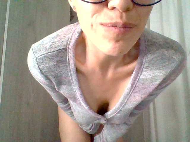 TaniaMarqueza's BongaCams show and profile