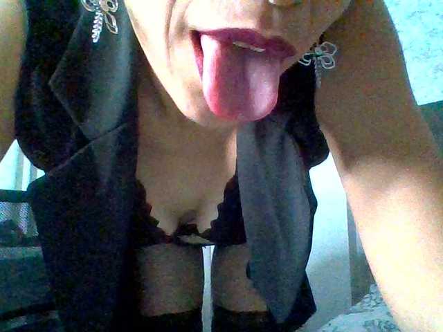 TaniaMarqueza's BongaCams show and profile