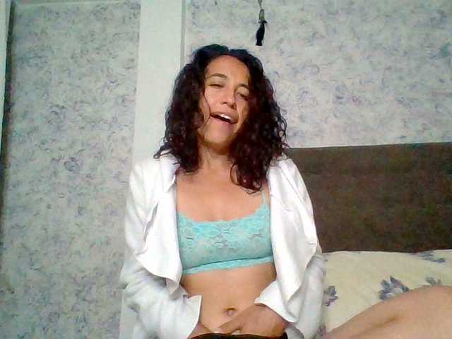 TaniaMarqueza's BongaCams show and profile