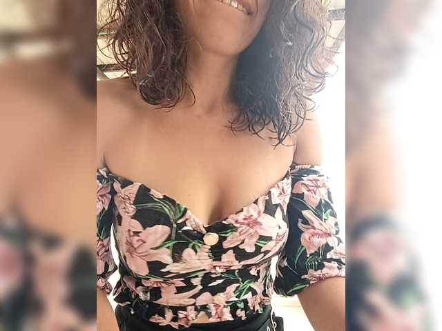 TaniaMarqueza's BongaCams show and profile