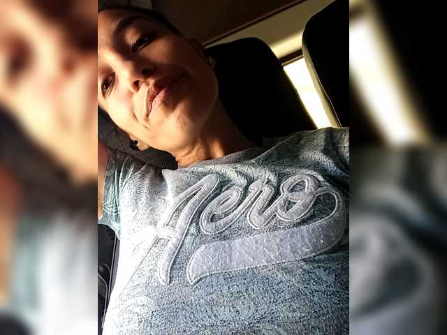 TaniaMarqueza's BongaCams show and profile