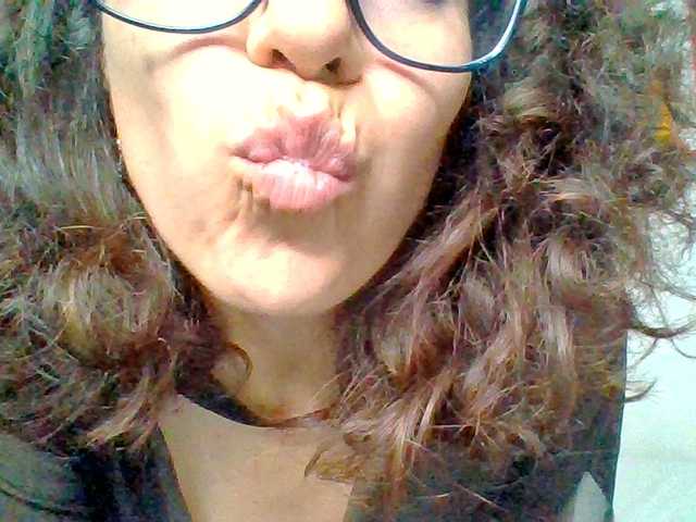 TaniaMarqueza's BongaCams show and profile