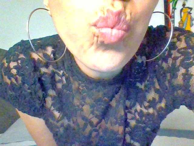 TaniaMarqueza's BongaCams show and profile