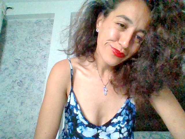 TaniaMarqueza's BongaCams show and profile