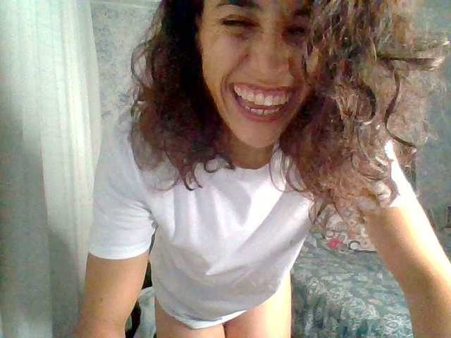 TaniaMarqueza's BongaCams show and profile