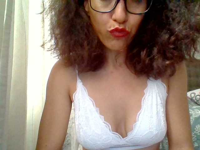 TaniaMarqueza's BongaCams show and profile