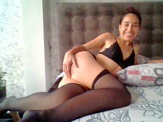TaniaMarqueza's BongaCams show and profile