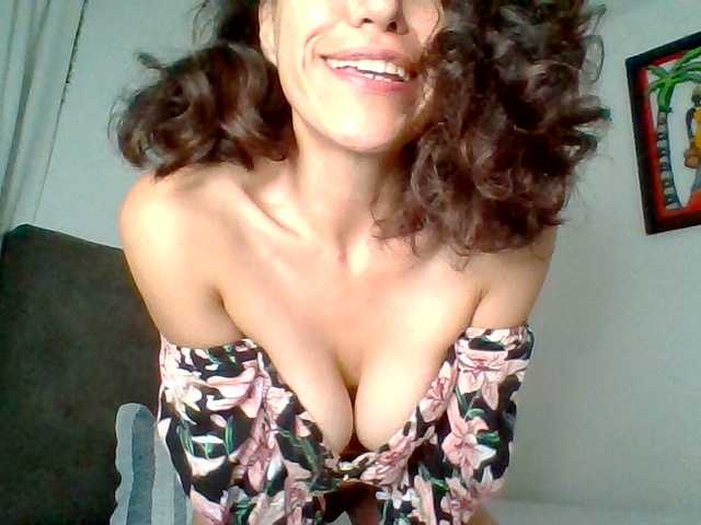 TaniaMarqueza's BongaCams show and profile