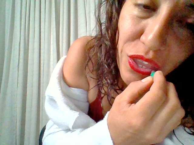 TaniaMarqueza's BongaCams show and profile