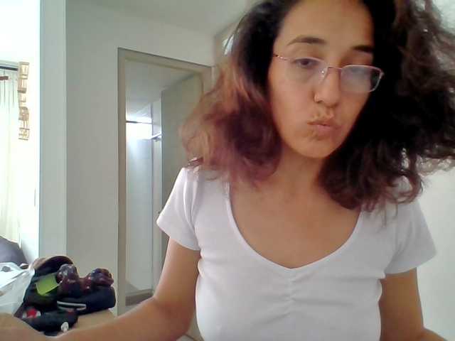 TaniaMarqueza's BongaCams show and profile