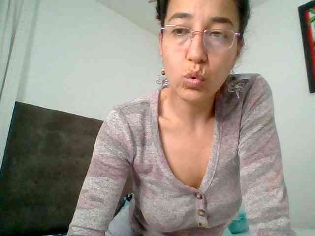 TaniaMarqueza webcam