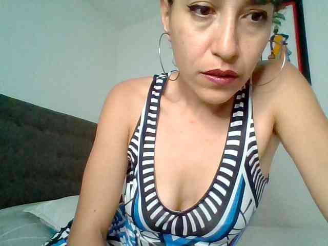 TaniaMarqueza webcam