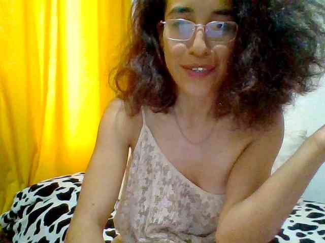 TaniaMarqueza webcam