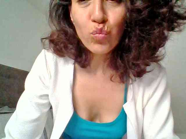 TaniaMarqueza webcam