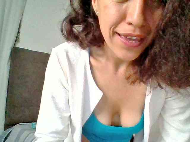 TaniaMarqueza webcam