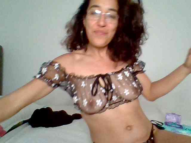 TaniaMarqueza webcam