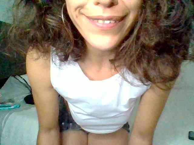 TaniaMarqueza webcam