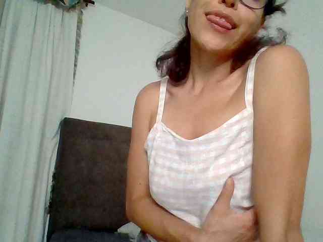 TaniaMarqueza webcam