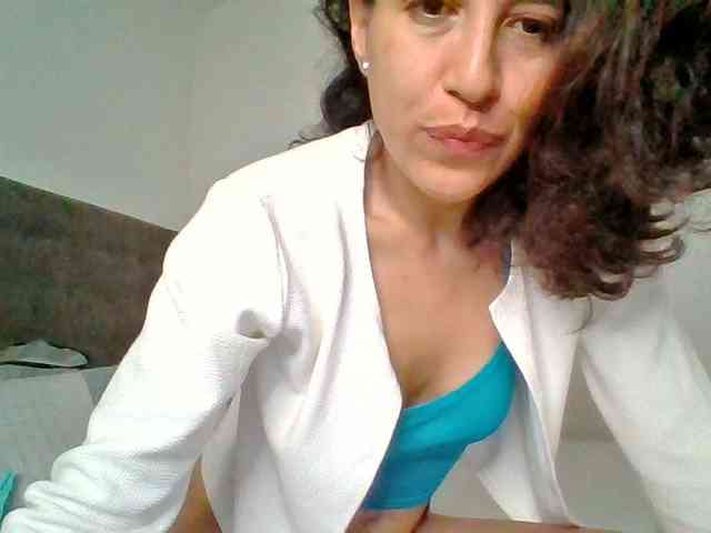 TaniaMarqueza webcam