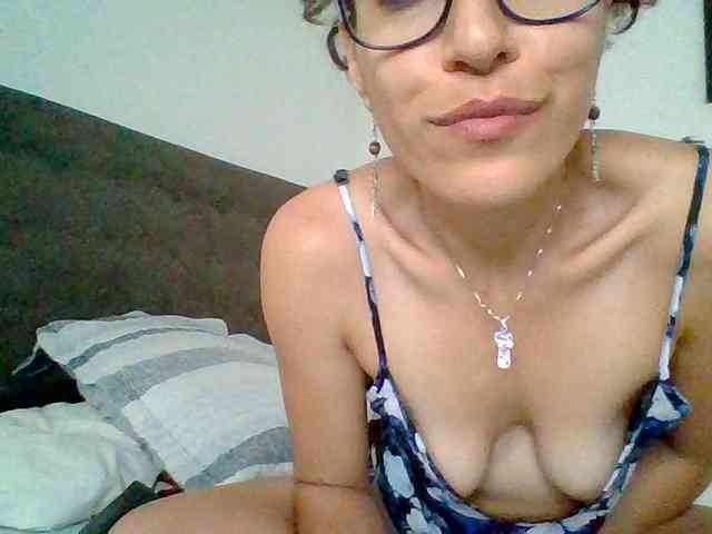 TaniaMarqueza webcam