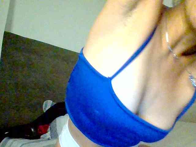 TaniaMarqueza webcam