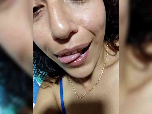 TaniaMarqueza webcam