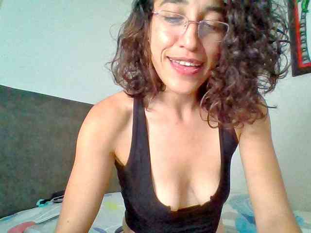 TaniaMarqueza webcam