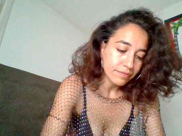 TaniaMarqueza webcam