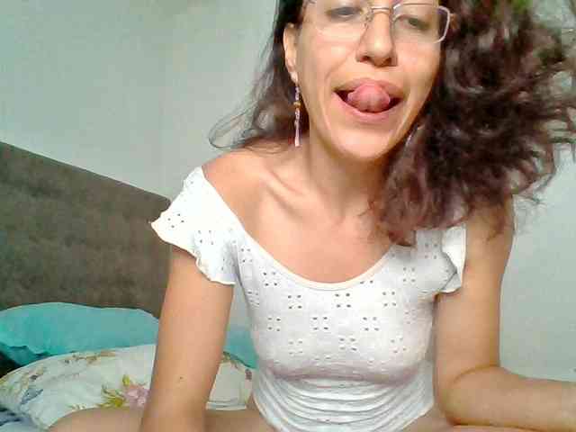 TaniaMarqueza webcam