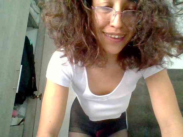 TaniaMarqueza webcam