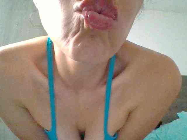 TaniaMarqueza webcam