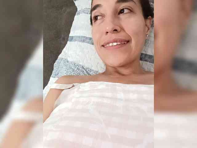 TaniaMarqueza webcam