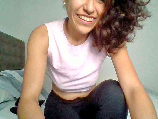 TaniaMarqueza webcam